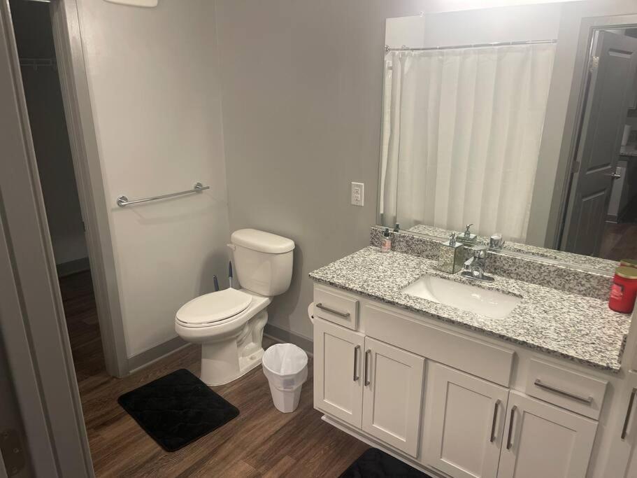 Luxurious & Spacious 1 Bedroom Hampton Kültér fotó